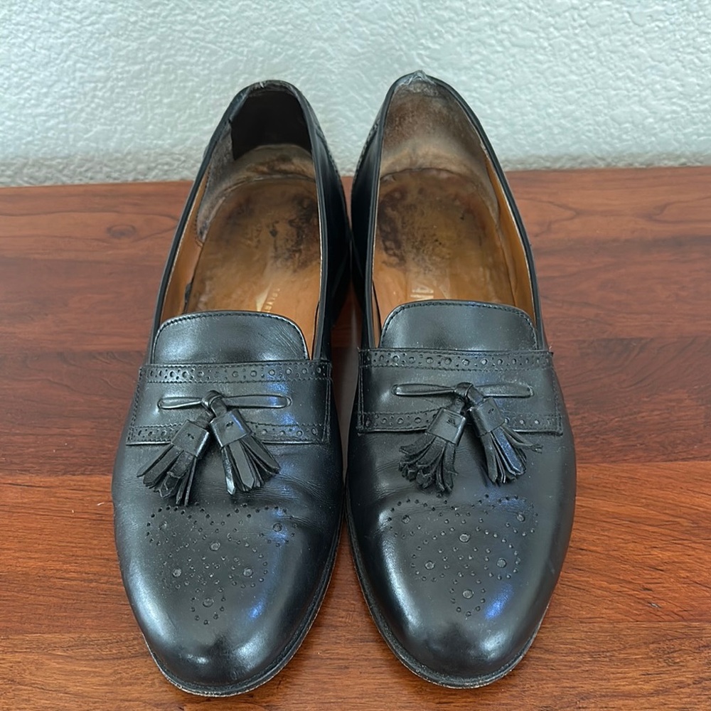 Men's size 9.5 Salvatore Ferragamo Black Tassel Loafers